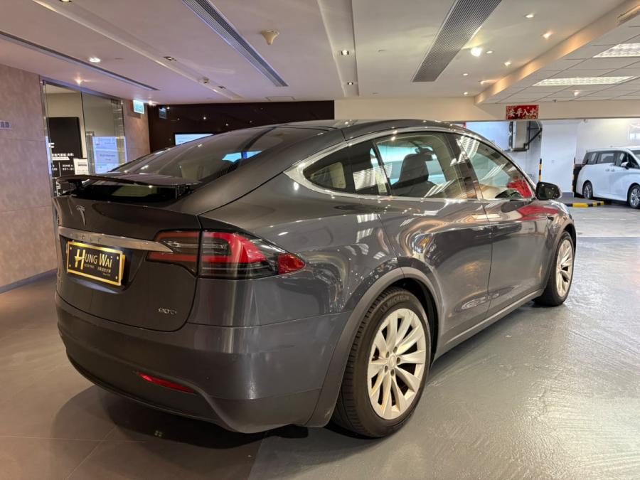 Model X 90D - Image 2